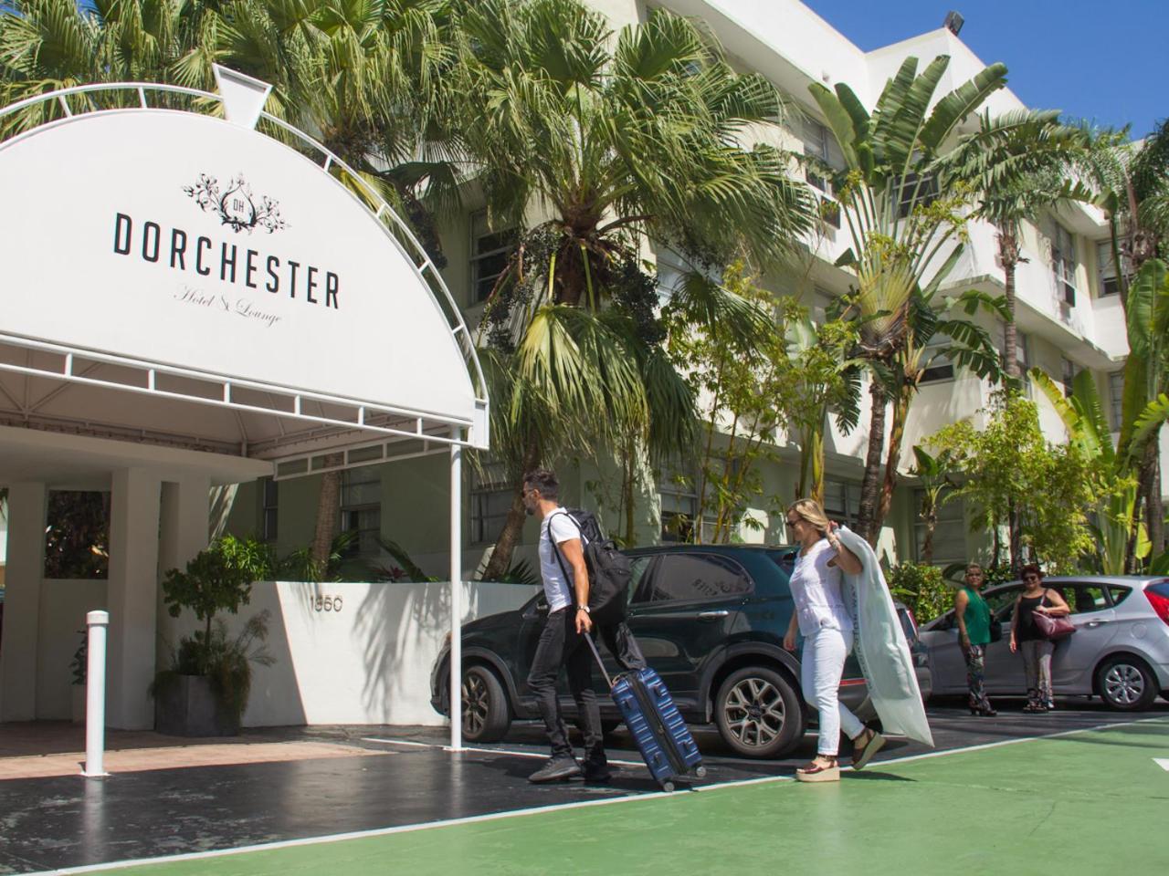 Dorchester Hotel & Suites — Photos 3